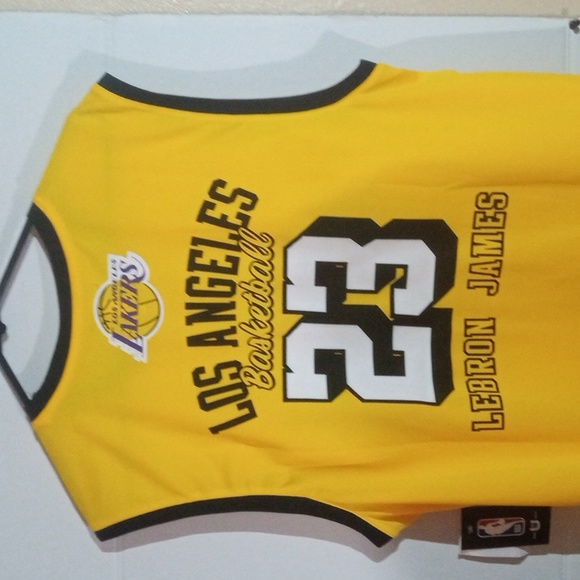 LeBron James basketball jersey size large color yellow - Picture 4 of 7